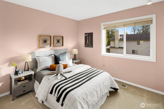 16708 5th Avenue NE, Shoreline, WA 98155