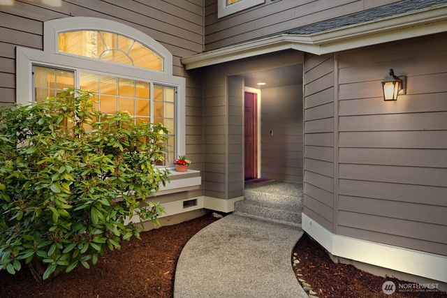 16708 5th Avenue NE, Shoreline, WA 98155