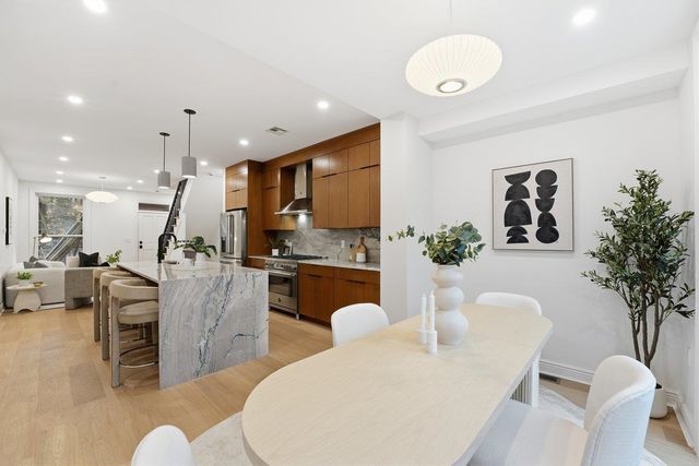 207 4TH ST, Jc, Downtown, NJ 07302