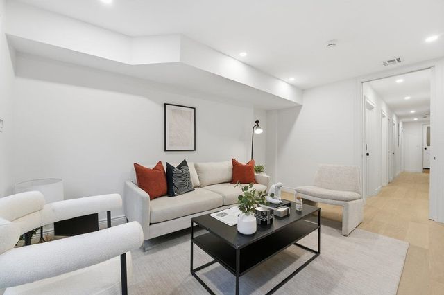 207 4TH ST, Jc, Downtown, NJ 07302