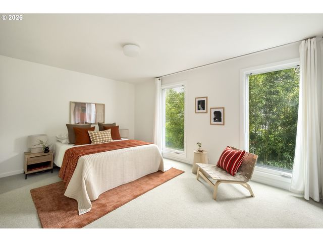 3965 N GANTENBEIN Ave, Portland, OR 97227