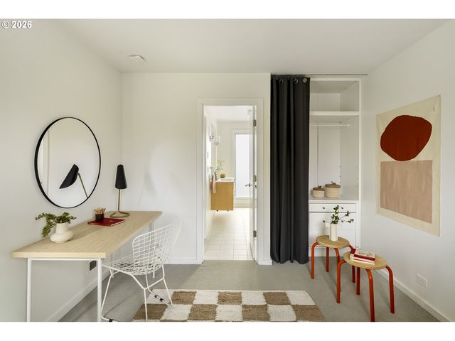 3965 N GANTENBEIN Ave, Portland, OR 97227