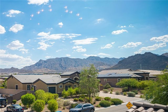 10300 Mystic Ledge Court, Las Vegas, NV 89149