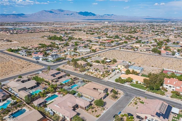 10300 Mystic Ledge Court, Las Vegas, NV 89149
