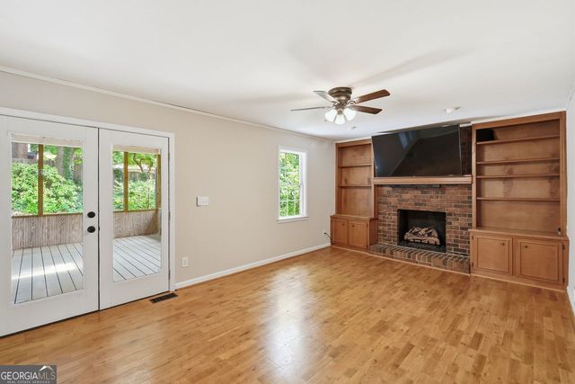 435 Stonebridge Drive, Roswell, GA 30075