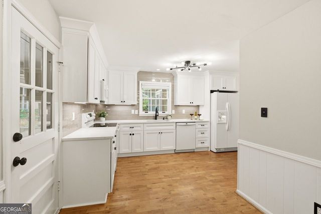 435 Stonebridge Drive, Roswell, GA 30075