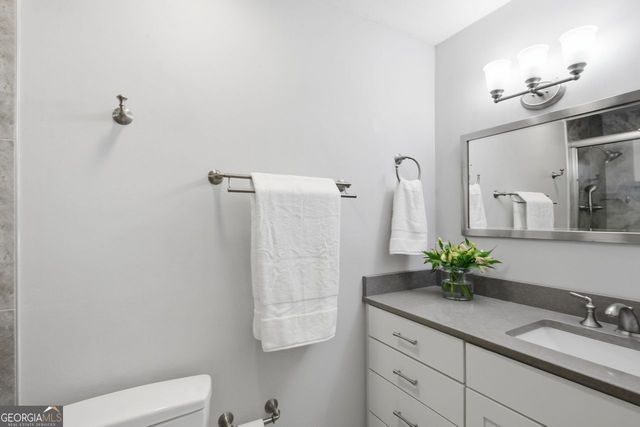 435 Stonebridge Drive, Roswell, GA 30075