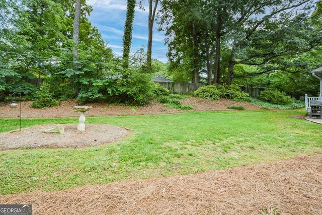 435 Stonebridge Drive, Roswell, GA 30075
