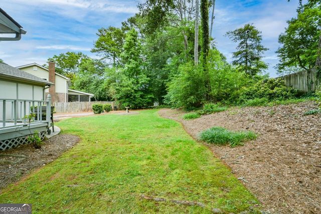 435 Stonebridge Drive, Roswell, GA 30075