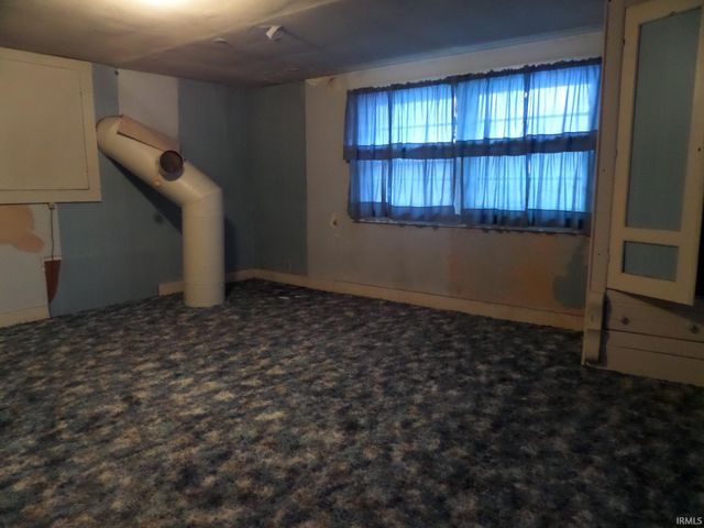 2702 S Meridian Street, Marion, IN 46953