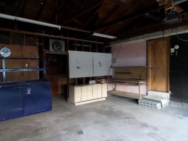 2702 S Meridian Street, Marion, IN 46953