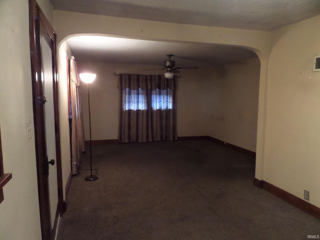 2702 S Meridian Street, Marion, IN 46953