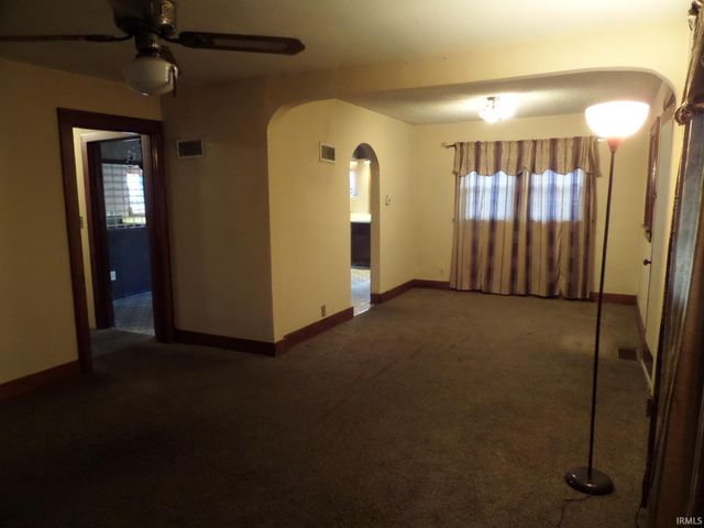 2702 S Meridian Street, Marion, IN 46953