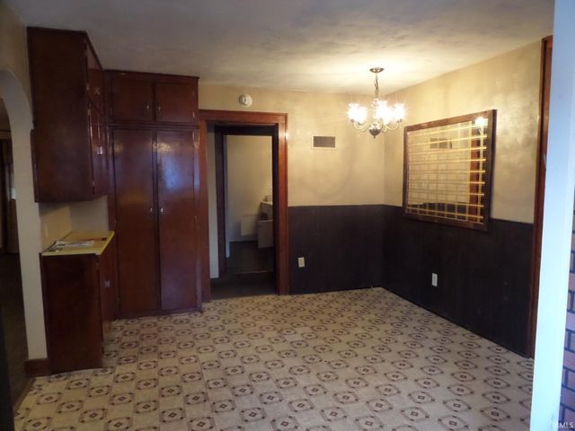 2702 S Meridian Street, Marion, IN 46953