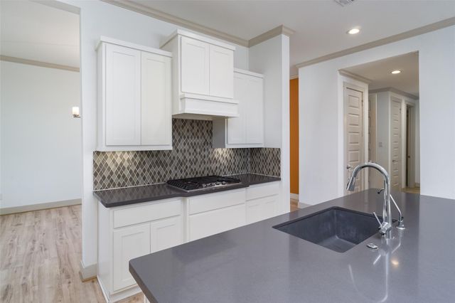 2572 Ravenna Court, Friendswood, TX 77546