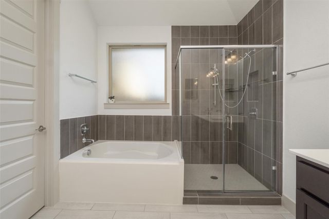 2572 Ravenna Court, Friendswood, TX 77546