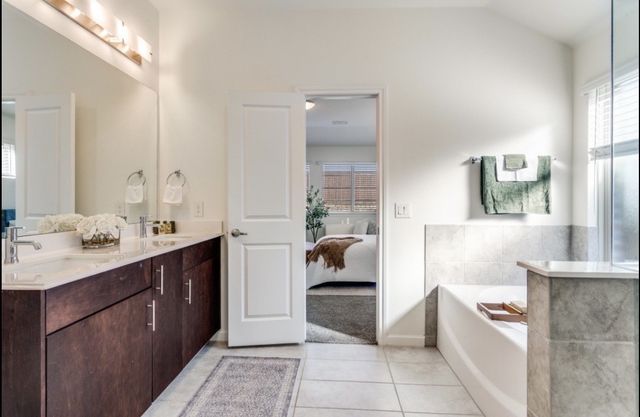 4532 Pentridge Drive, Fort Worth, TX 76036