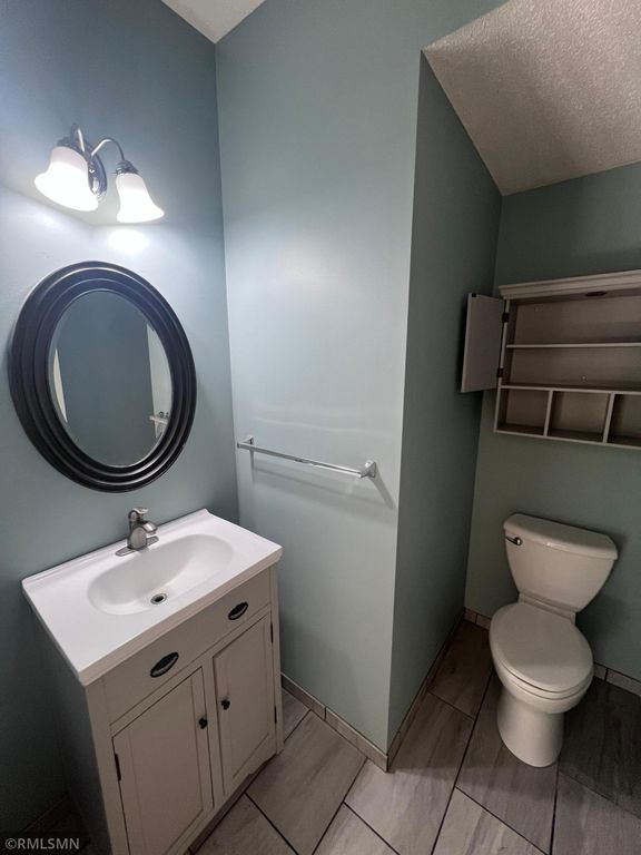 15715 Fox Circle, Apple Valley, MN 55124 — photo 4