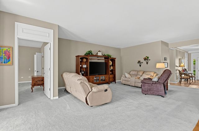 211 Honors Drive, Shorewood, IL 60404