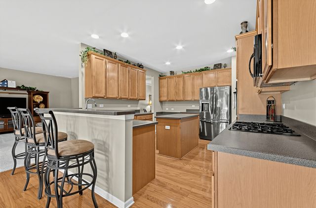 211 Honors Drive, Shorewood, IL 60404