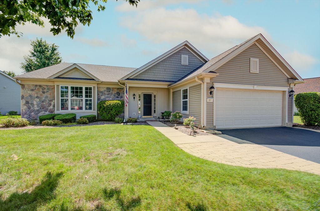 211 Honors Drive, Shorewood, IL 60404