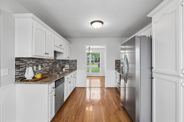 1014 Kiser Ave, Hendersonville, TN 37075