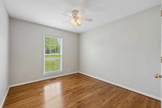 1014 Kiser Ave, Hendersonville, TN 37075