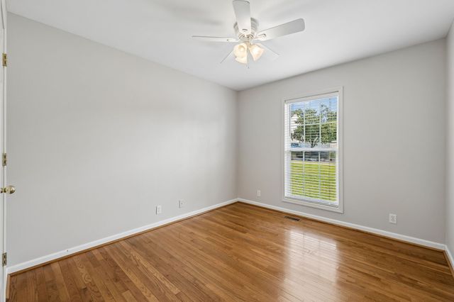 1014 Kiser Ave, Hendersonville, TN 37075