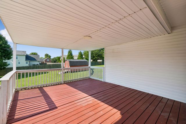 1014 Kiser Ave, Hendersonville, TN 37075