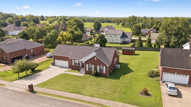 1014 Kiser Ave, Hendersonville, TN 37075