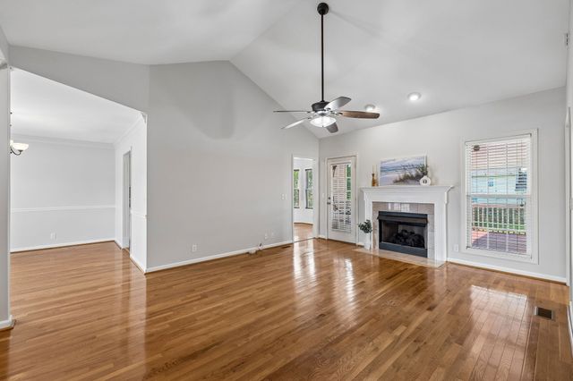 1014 Kiser Ave, Hendersonville, TN 37075