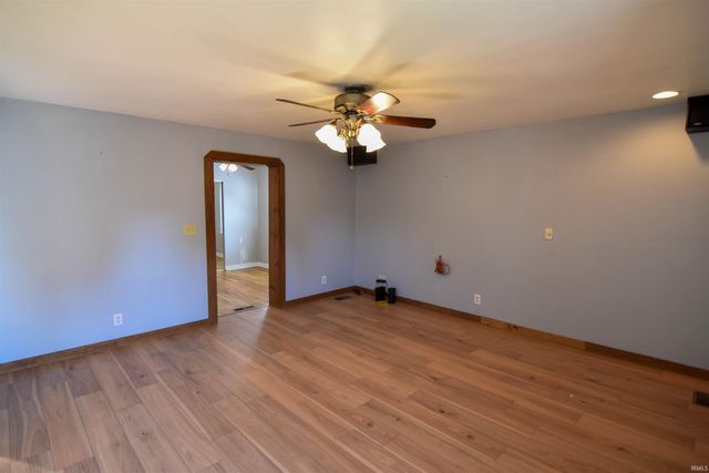 912 N Spring Street, Evansville, IN 47711