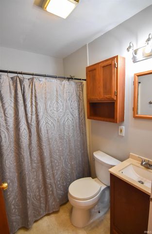 912 N Spring Street, Evansville, IN 47711