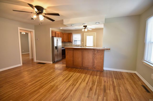 912 N Spring Street, Evansville, IN 47711