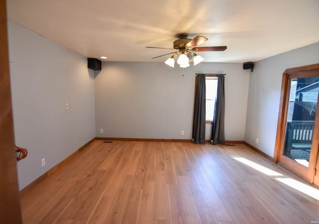 912 N Spring Street, Evansville, IN 47711