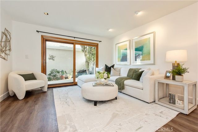 24 Spicewood Way, Irvine, CA 92612