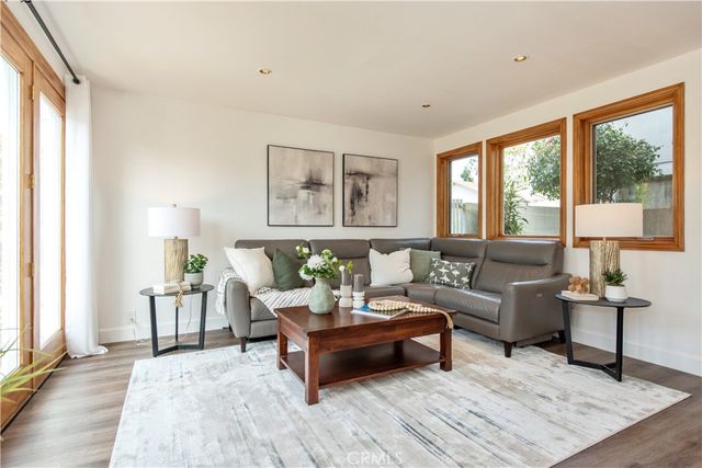 24 Spicewood Way, Irvine, CA 92612