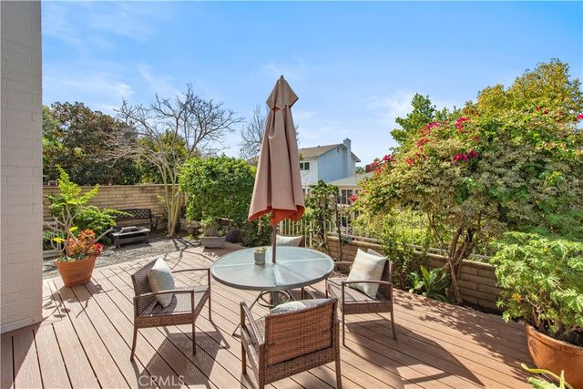 24 Spicewood Way, Irvine, CA 92612