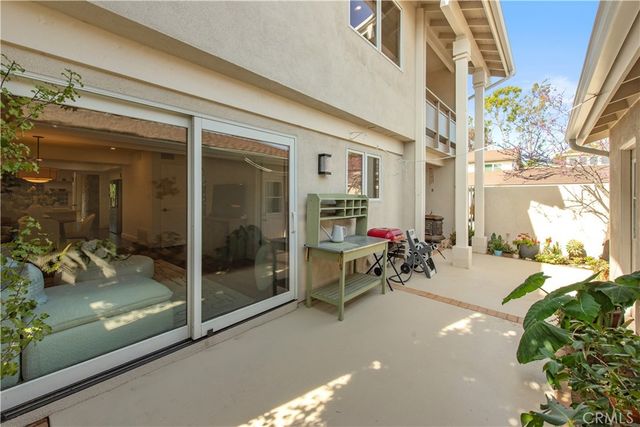 24 Spicewood Way, Irvine, CA 92612