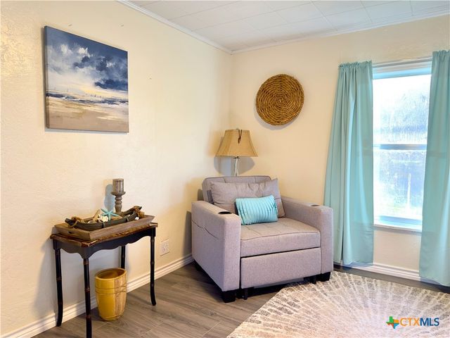 302 E Dallas Avenue, Seadrift, TX 77983