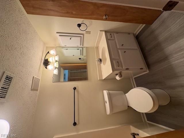 308 Crestwood CT, Yorktown, VA 23692