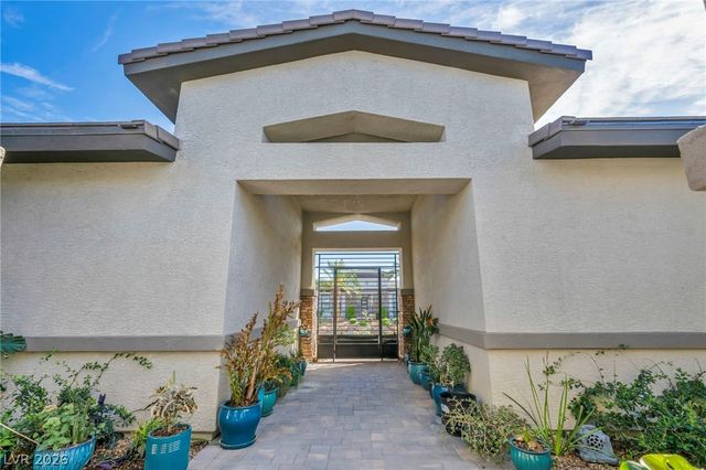 9520 Ponderay Court, Las Vegas, NV 89149