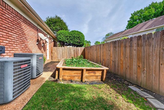 1875 WOODUCK CV, Germantown, TN 38139