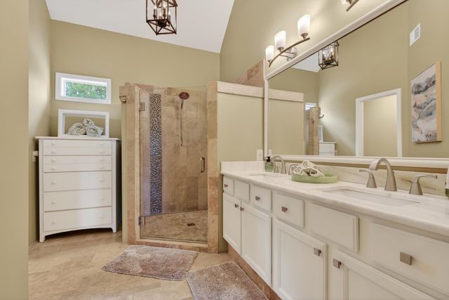 1875 WOODUCK CV, Germantown, TN 38139