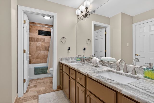 1875 WOODUCK CV, Germantown, TN 38139