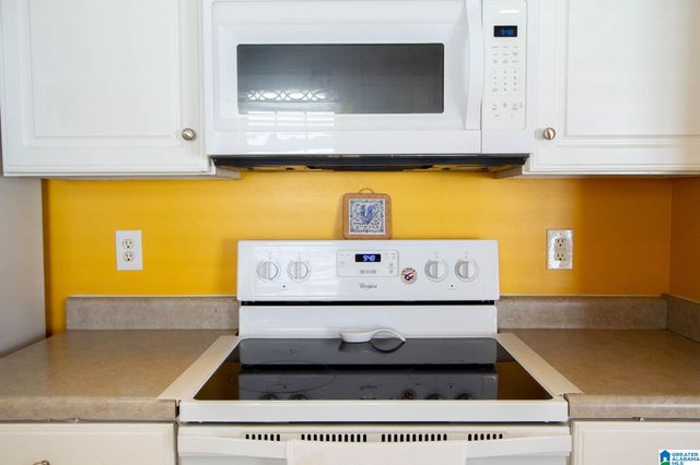 192 HIDDEN CREEK PARKWAY, Pelham, AL 35124