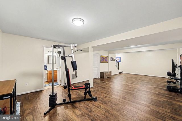 6465 COLONIAL VILLAGE LOOP, Manassas, VA 20112