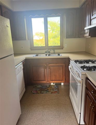 272 Child Street 2, Warren, RI 02885