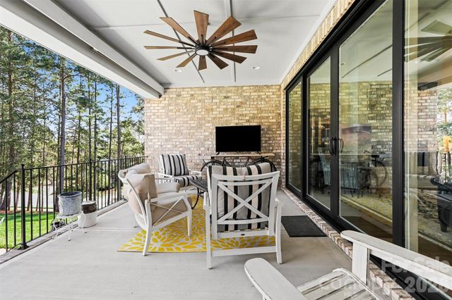 302 Forest Bay Court, Belmont, NC 28012