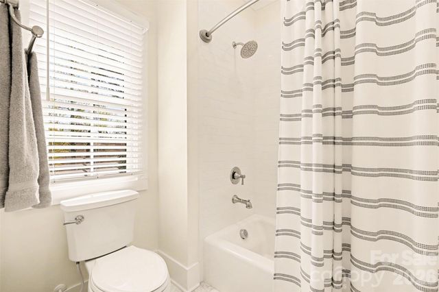 302 Forest Bay Court, Belmont, NC 28012